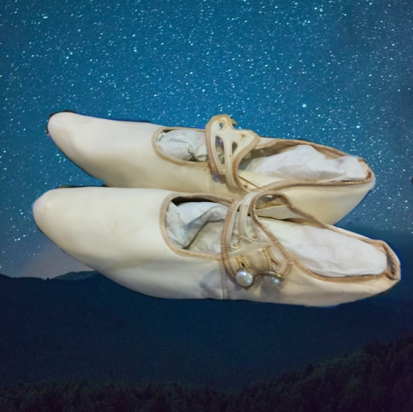 Antique Queen Quality Women's Shoes.Pumps.Distressed Collectible Rare 1800s1900s - Picture 10 of 11